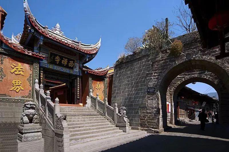 迷雾世界